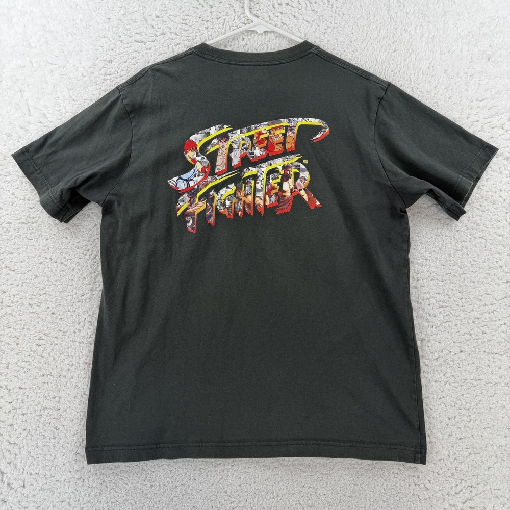 Uniqlo UT Shirt Mens Large Gray Street Fighter Ryu Back Graphic Tee T-Shirt Game